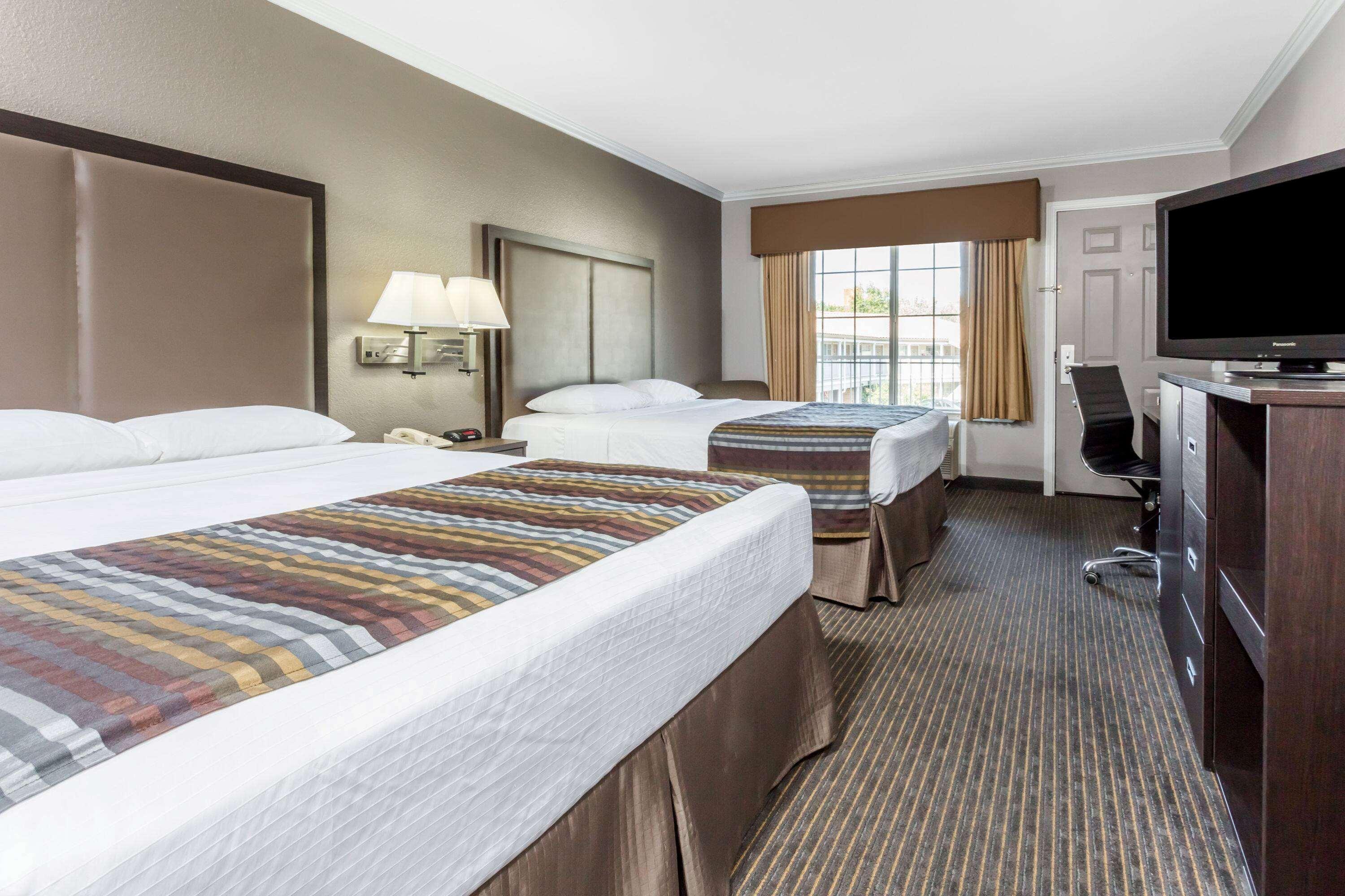 Super 8 By Wyndham Mountain View Motel Luaran gambar
