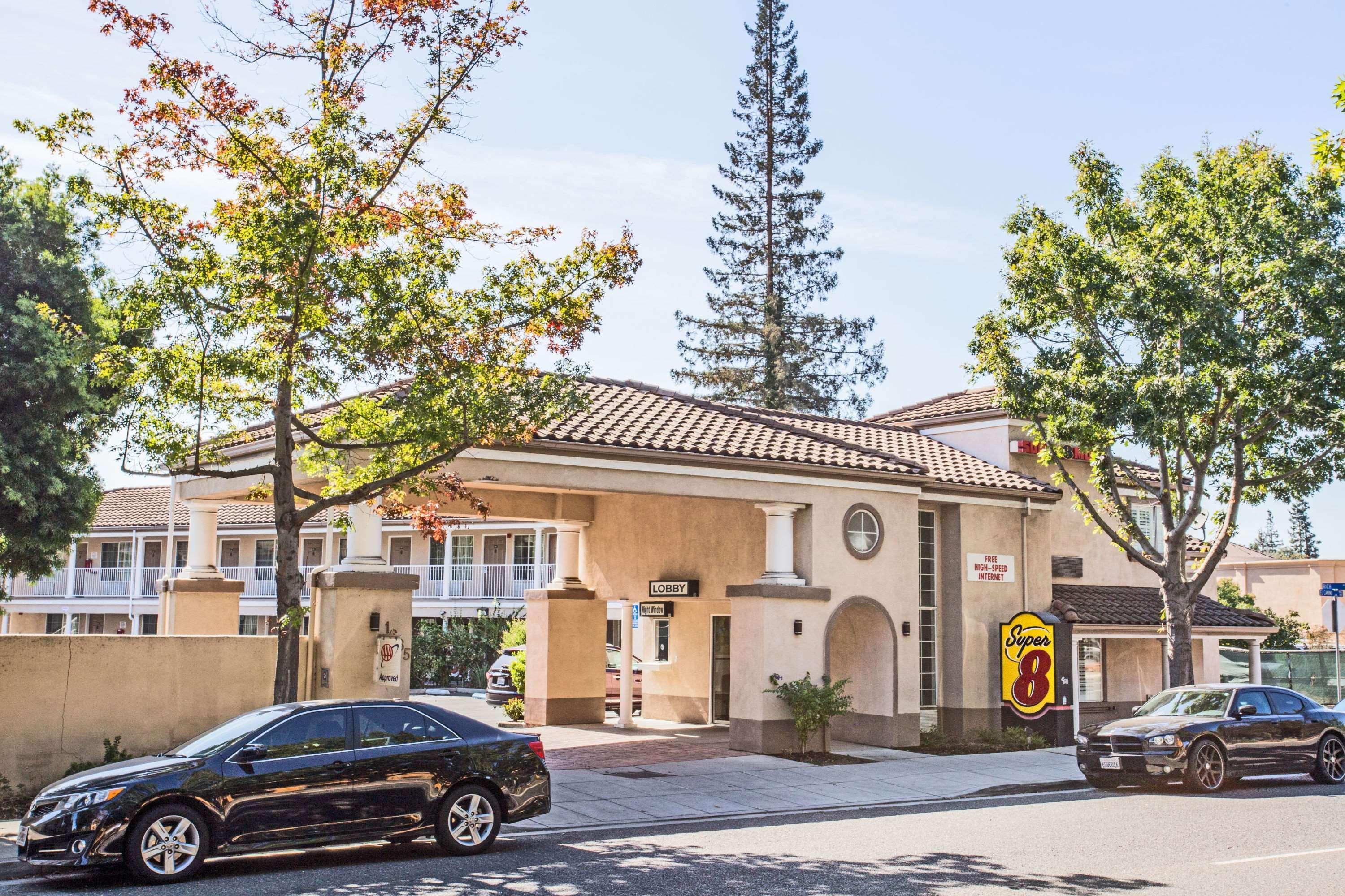 Super 8 By Wyndham Mountain View Motel Luaran gambar